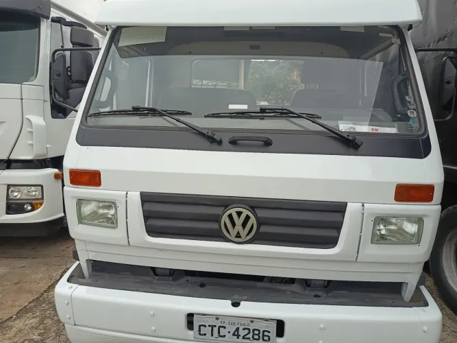 VW 8100 chassi 1999