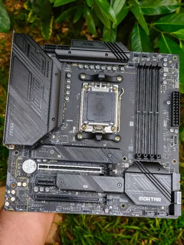 Placa-mãe MSI B650M Mortar Wifi - AM5 mATX
