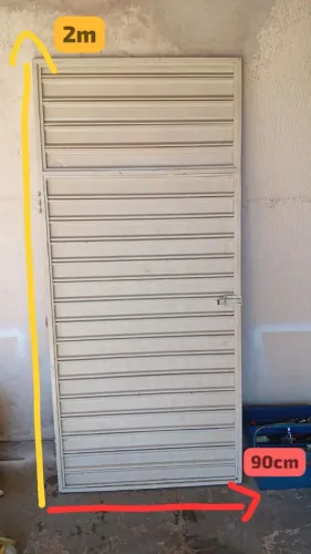 porta usada como portal ela é 2mt x0,90cm