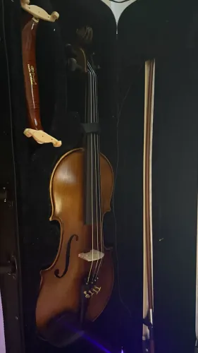 Violino 4/4 novo.