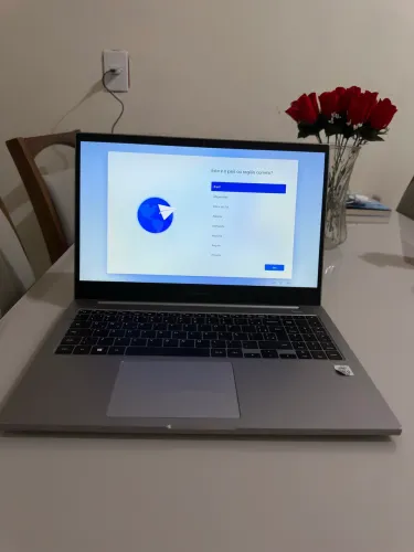 Notebook Samsung Book E30 - Leia a descrição.