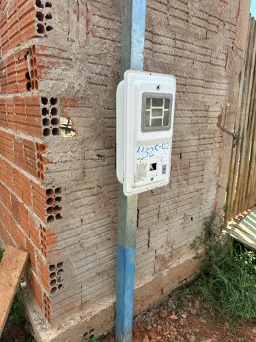 Poste padrão completo 220volts