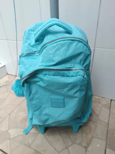 Mochila escolar de carrinho e Lancheira upu4 nova