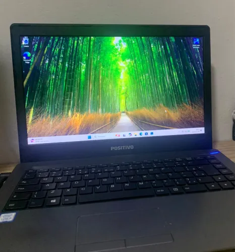 Vendo notebook positivo 