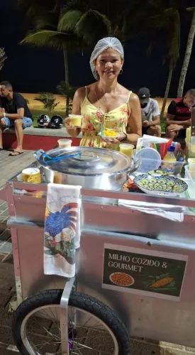 Carroça de milho cozido, manguzá ou caldos