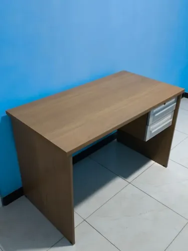 Escrivaninha/Mesa de estudo