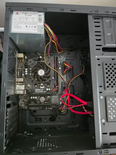 PC Completo Rápido - SSD 1TB / 8GB RAM - Excelente p/ Estudos, Trabalho e Jogos Leves
