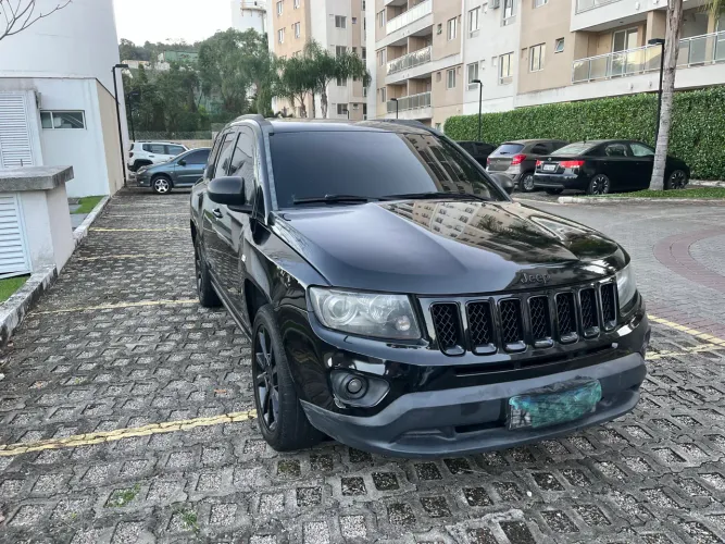 Jeep Compass Sport 2.0 16V 156cv 5P 2014