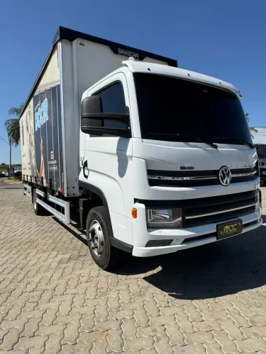 VW 11-180 PRIME 2025 NO CHASSI UNICO DONO BAIXO KM