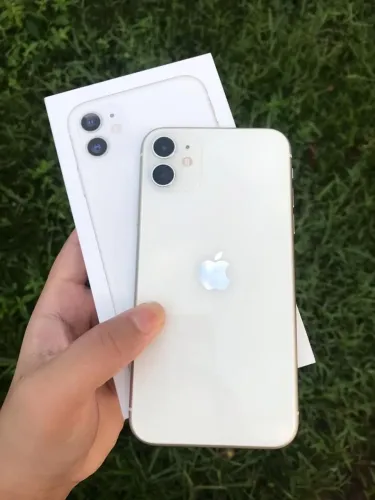 iPhone 11