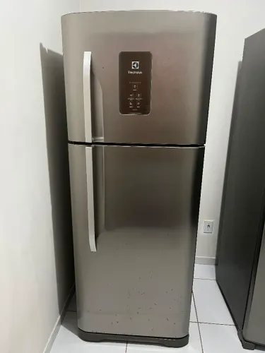 Geladeira Electrolux frost free seminova 