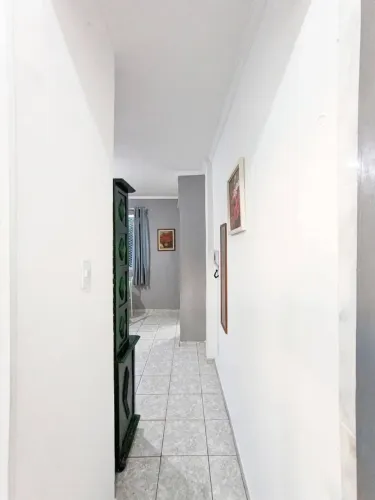 LOCAÇÃO AP KITNET $1.400 MOBILIADO, FRENTE PRAIA EM SÃO VICENTE