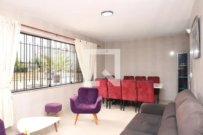 Casa à Venda - Itaquera, 6 Quartos, 300 m2