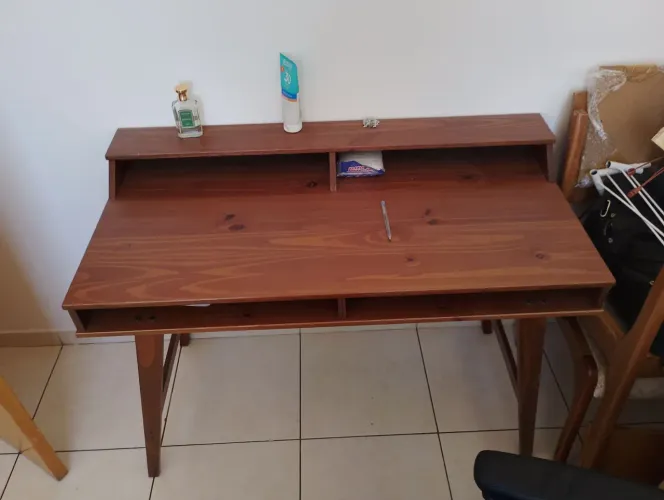 Mesa Escrivaninha Retro Madeira 4 Nichos 1 Prateleira Luna - Castanho Verniz