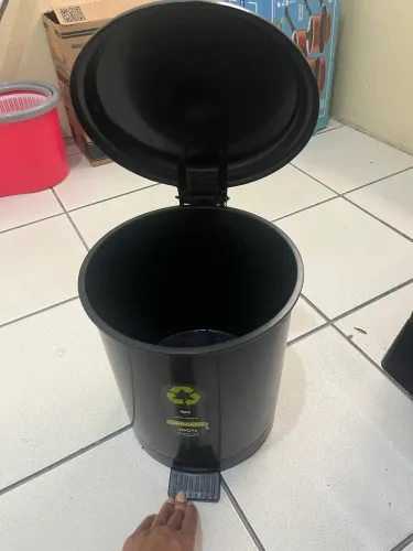 Lixeira grande para cozinha