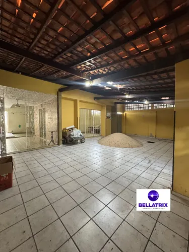VENDE-SE CASA NO JÓQUEI ( ZONA LESTE) - TERESINA (PI)