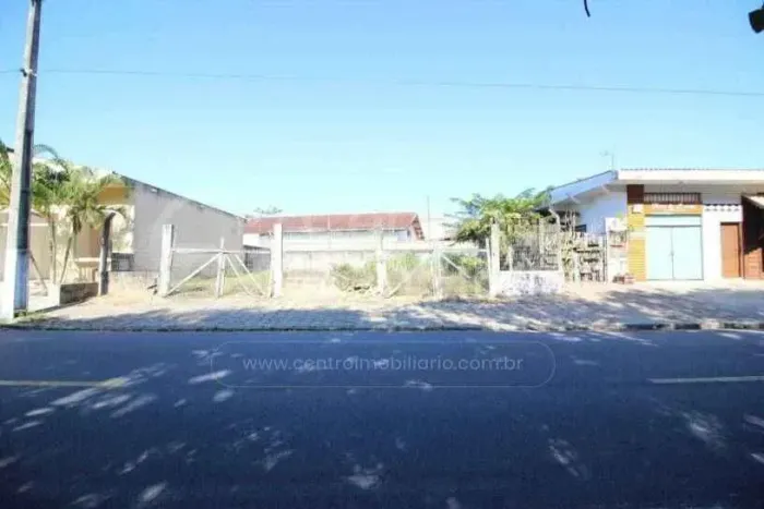 TERRENO à venda em Peruíbe, no bairro Stella Maris