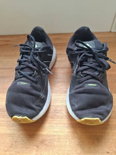 Tênis adidas preto