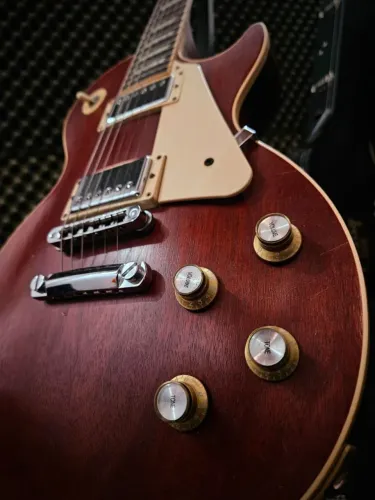 Guitarra Gibson tradicional Mahogany satin 2012
