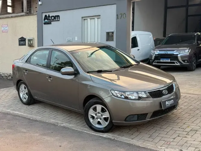 Kia Motors Cerato 1.6 16V Mec. 2011