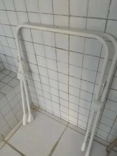 Vendo um suporte de banheira