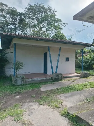 Chácara com 7485m² Murada com Escritura 2 Casas em Suzano