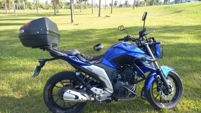 yamaha fazer 250cc Azul