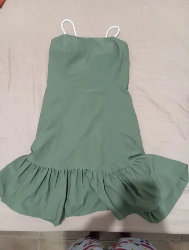 ROUPAS A VENDA (NUNCA USADAS)