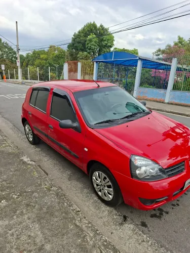 Renault Clio Hi-flex 1.0 16V 5P 2011