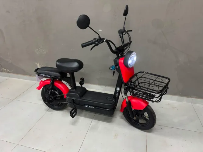 Scooter eletrica lacrada na caixa
