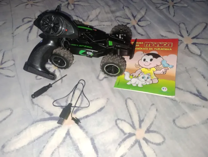 Brinquedo carrinho de controle remoto