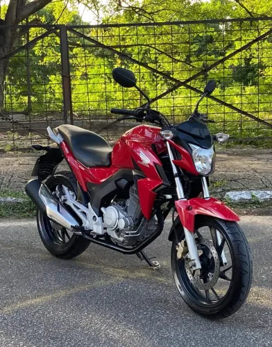 Vendo CB Twister 2018 