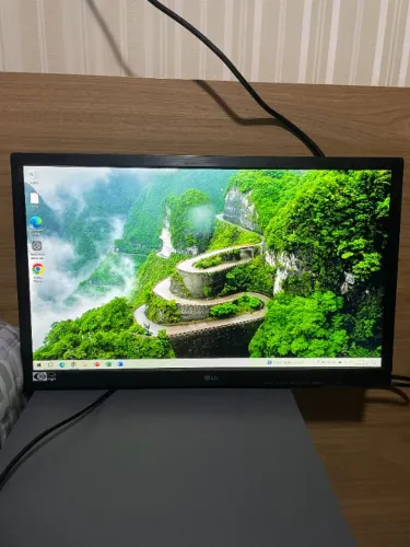 Monitor LG 22'' Polegadas VGA s/ Suporte