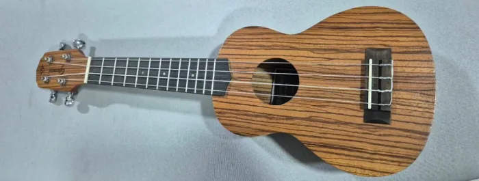 Ukulele Giannini