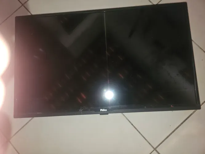 Vendo 2 TVs 32" (LG e Philco) para Conserto ou Retirada de Peças