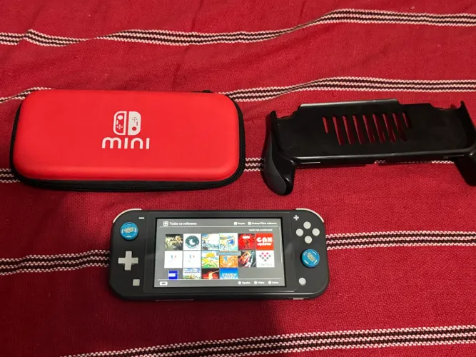 Vendo ou troco Switch lite 128g desbloqueado