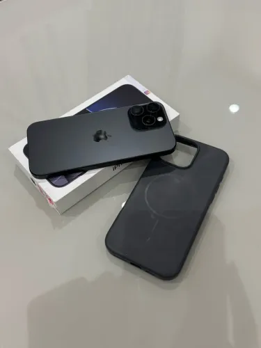 iPhone 16 Pro Max 256gb Preto