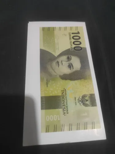 Cédula indonésia 