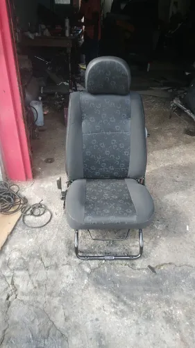Banco do uno lado esquerdo motorista 