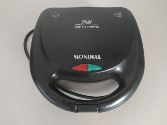 Sanduicheira ou Misteira Mondial