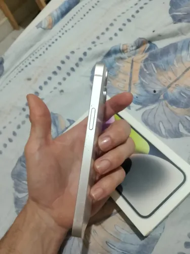 iPhone 14 único dono