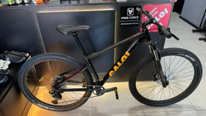 Lançamento Caloi Explorer Expert SL Boost Shimano Cues 11V Rockshox Judy TK Shimano mt200