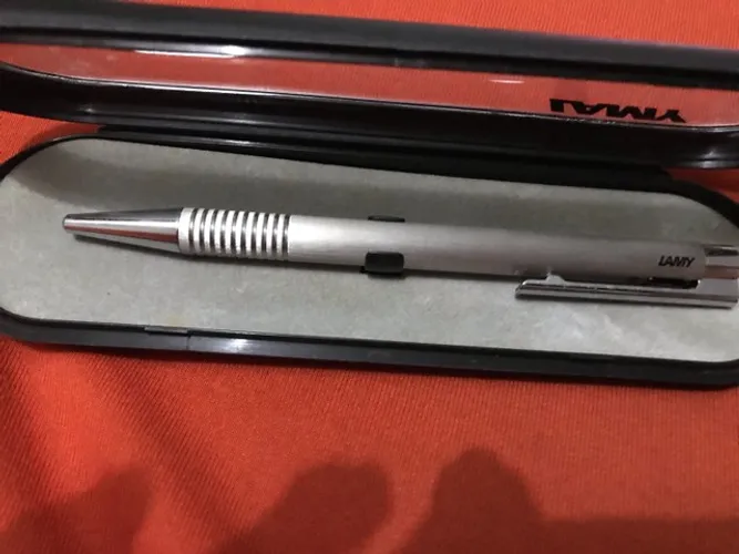 Caneta Esferográfica LAMY original/importada Alemanha funcionando  NOVA 