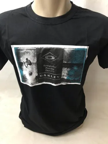 Camisa e camiseta masculina lisa básica e estampada