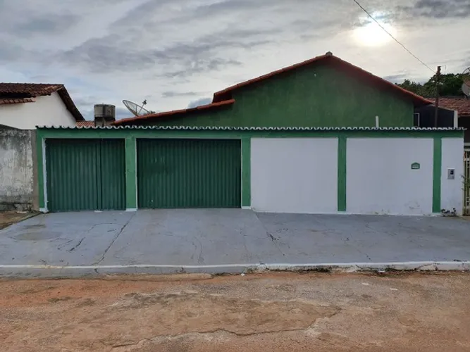 CASA 5 QUARTOS REFORMADA E ESCRITURADA