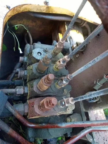 Comando traseiro retro New Holland 