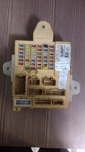 Caixa De Fusiveis Cerato 