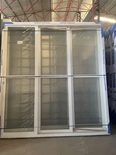 Portas de correr 3 folhas com vidro Temperado Blindex sem travessa