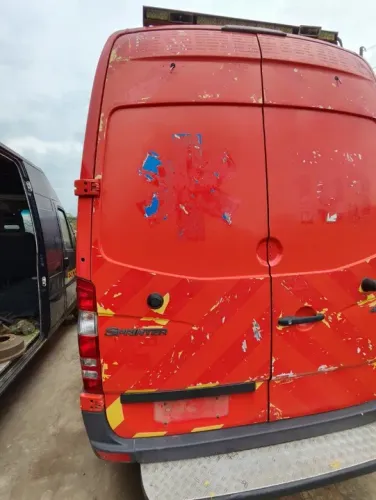 Porta Traseira Lado Esquerdo Mercedes Sprinter 415 2012 2019 LE
