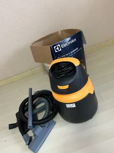 Vendo o meu aspirador de pó e agua eletrolux modelo aqp20 com 1250w, novo